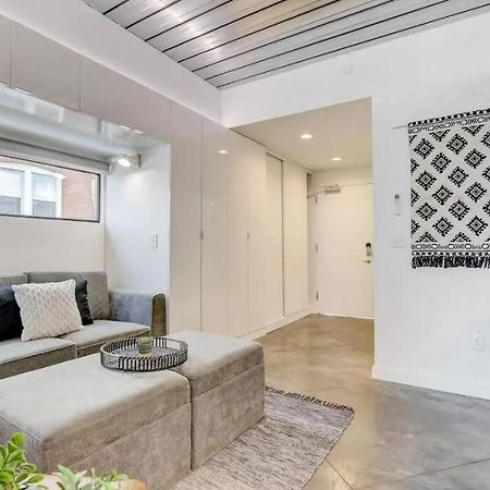Kcm Mikros Smart Apartments 8 Кливланд Екстериор снимка